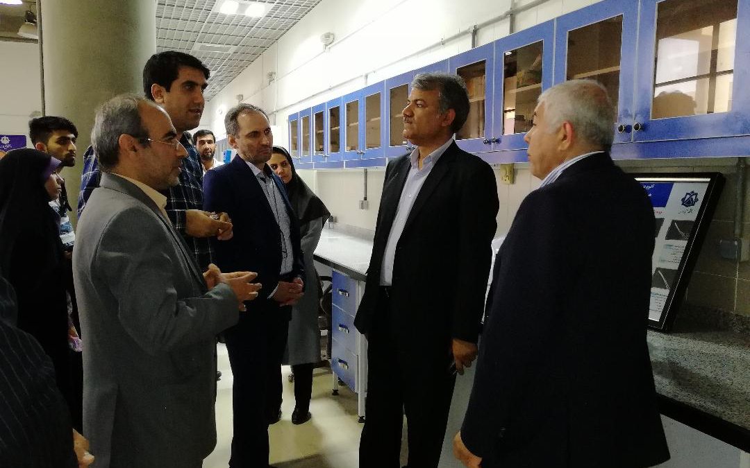 Dr. Borumand Deputy Research and Technology of Ministry of Science and Technology visited the Membrane Research laboratory